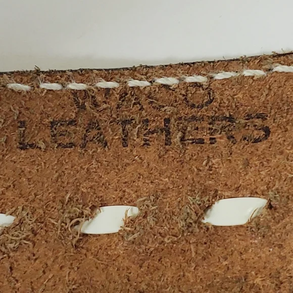 Vintage Tooled Leather Western Cowboy Belt - Picture 7 of 7